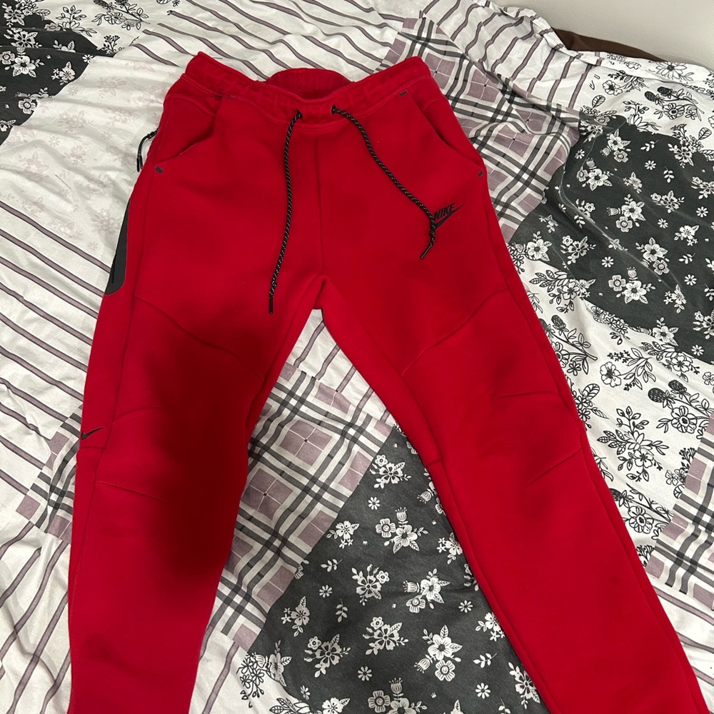 Nike Red Sweatpants Tapered Fit Elastic Cuffs
